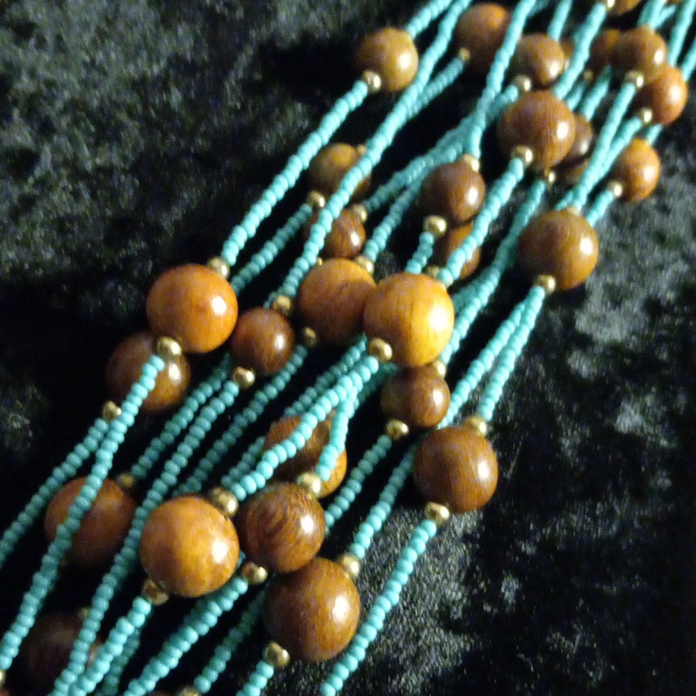 Joan Rivers Turquoise and Brown Beaded Necklace. 34 In Long. - Picture 4 of 8